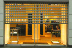 Роллетные решетки для торговых центров и магазинов