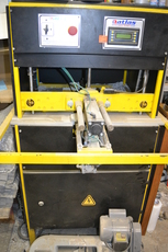 Продаем недорогие станки для оконного производства